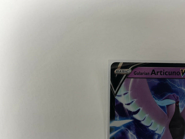 Galarian Articuno V 058/198 Chilling Reign NM Full Art Ultra Rare Poke