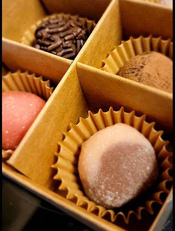 Brigadeiro e Beijinho - Brazilian Treats - Awesome Deals Deluxe