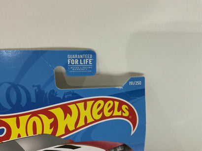 Hot Wheels '85 Chevrolet Camero IROC-Z Red / Ic HW Muscle Mania 2021 - Awesome Deals Deluxe