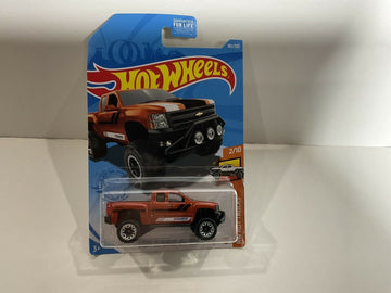 Hot Wheels - 2021 HW Hot Trucks 2/10 Chevy Silverado Off Road 185/250 - Awesome Deals Deluxe