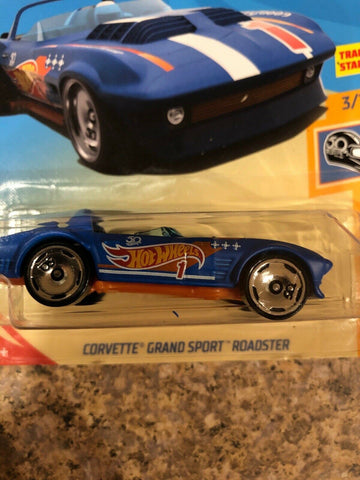 HOT WHEELS Lot of 2 NIB MODELS! Corvette GrandSport Roadster + Callaway C7 - Awesome Deals Deluxe