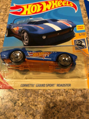 HOT WHEELS Lot of 2 NIB MODELS! Corvette GrandSport Roadster + Callaway C7 - Awesome Deals Deluxe