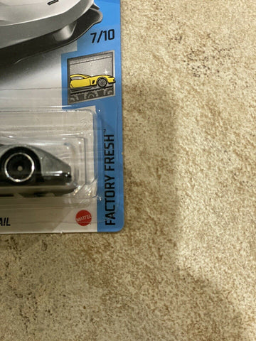 Hot Wheels McLaren Speedtail Silver #112 112/250 2021 Factory Fresh 7/10 - Awesome Deals Deluxe