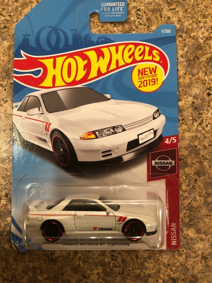 Hot Wheels Nissan Skyline GT-R (BNR32) White 2019 Yokohama - Awesome Deals Deluxe